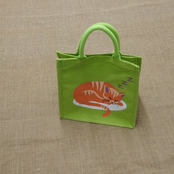 jute shopping bag sleeping cat